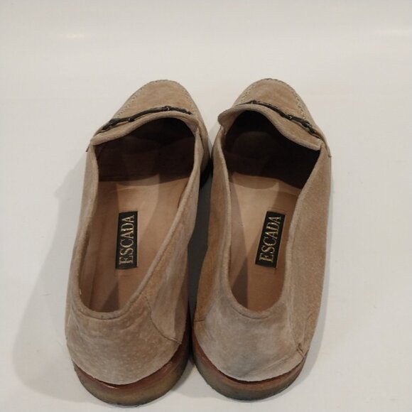 Escada Shoes Womens 8.5 Beige Tan Velvet Loafers Flats Moccasin Logo Rubber Sole - Picture 3 of 10